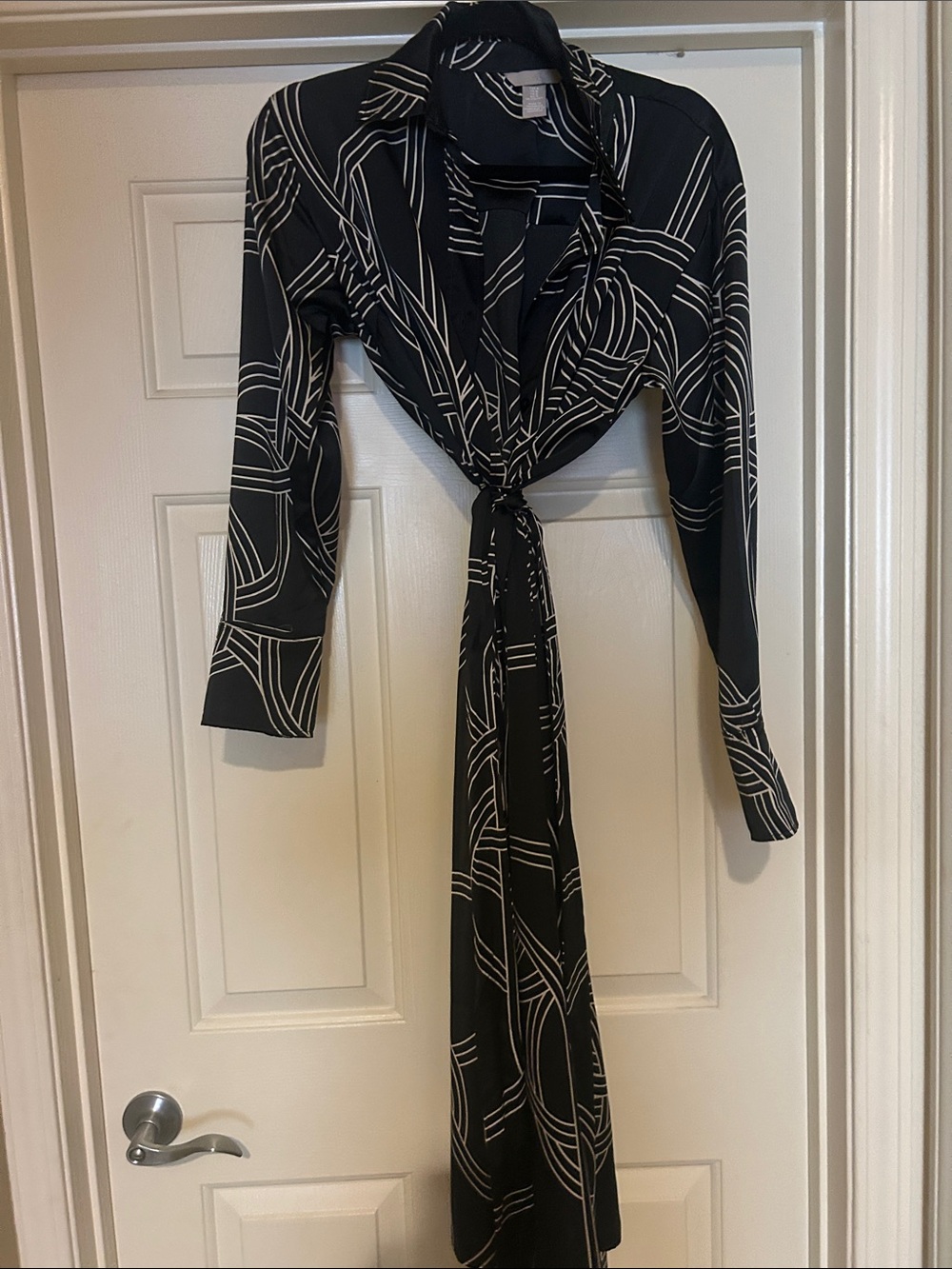 H&M Black Dress with White Abstract Line Print and Tie Front